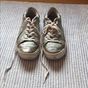 TOMS Lenox Silver Metallic Sneakers Size 8.